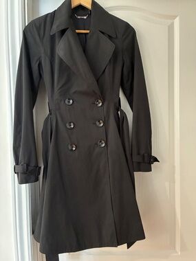 Elegant Marciano vintage trench for spring or fall, flattery flared shape